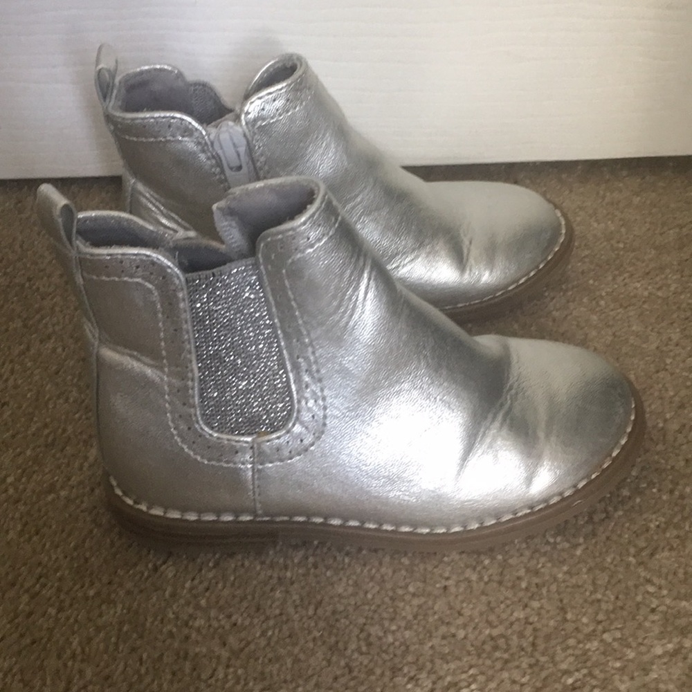 Size 8 Silver ankle boots
